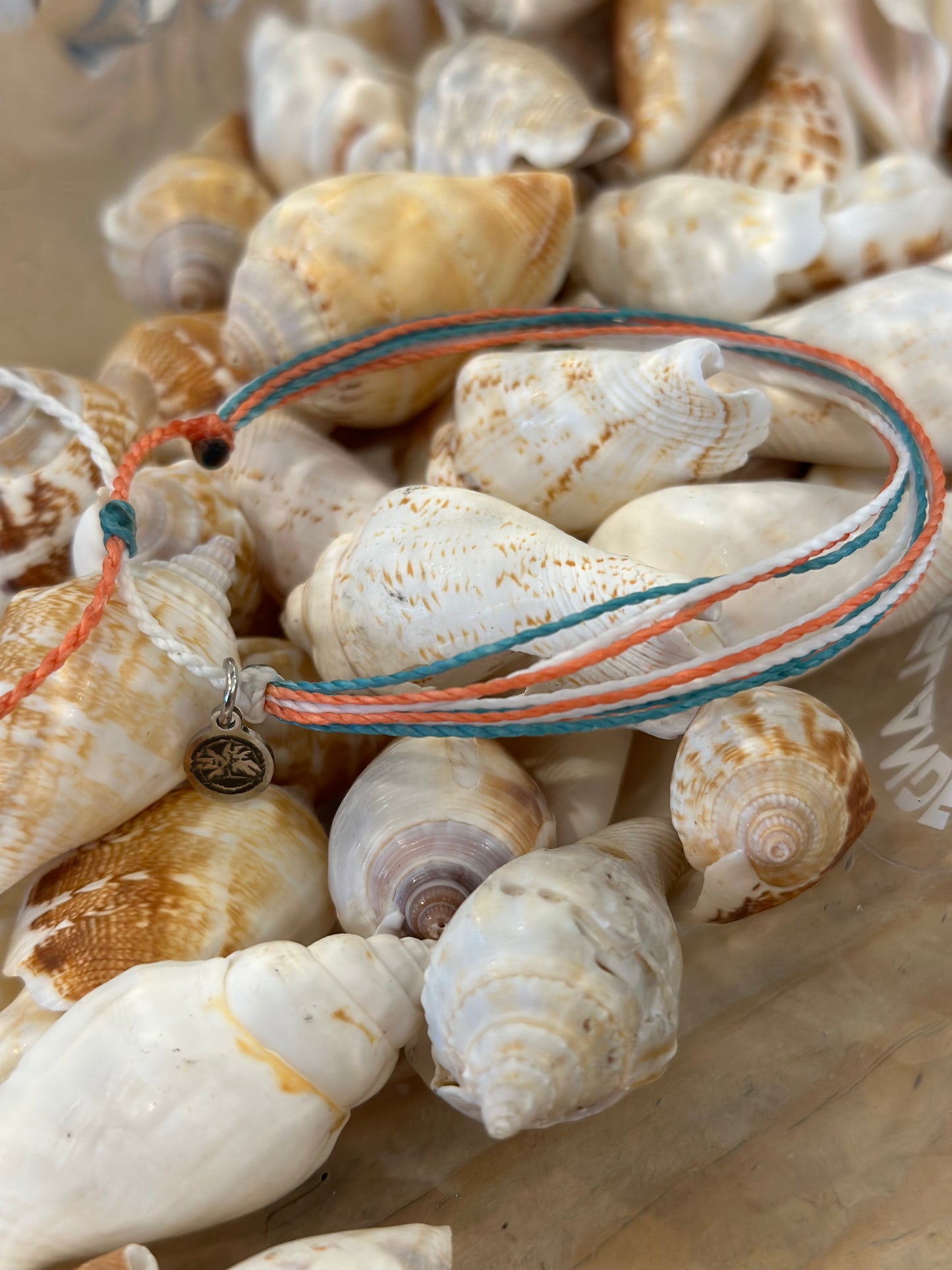 Islander’s “Pure Bien Life” Bracelet