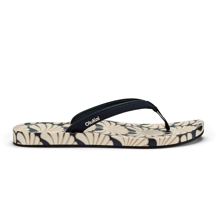 OluKai Women's Uiki Trench Blue / Pa'i