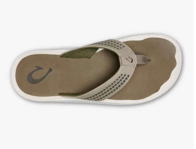 OluKai Ulele - M Clay / Mustang Flip Flop