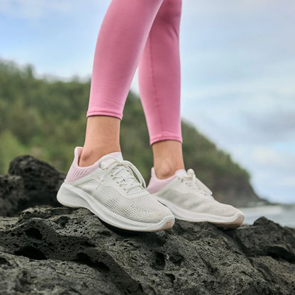 OluKai Island Hopper Bright White/Cotton Candy