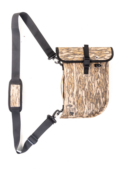 Mossy Oak - Auto-Sealing, Waterproof, Floating, Scent Proof Universal Pistol Bag